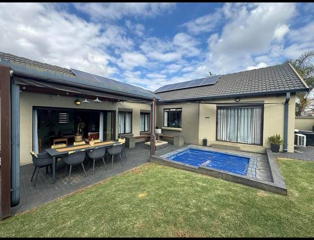 3 BEDROOM HOUSE FOR SALE IN MIDLANDS ESTATE